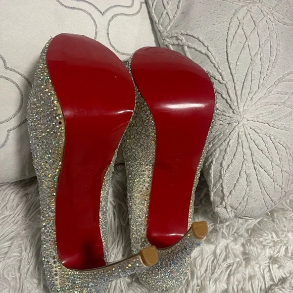 Christian Louboutin Embellished Daffodil Pumps Made in Italy-Size 39 ... - Picture 15 of 15